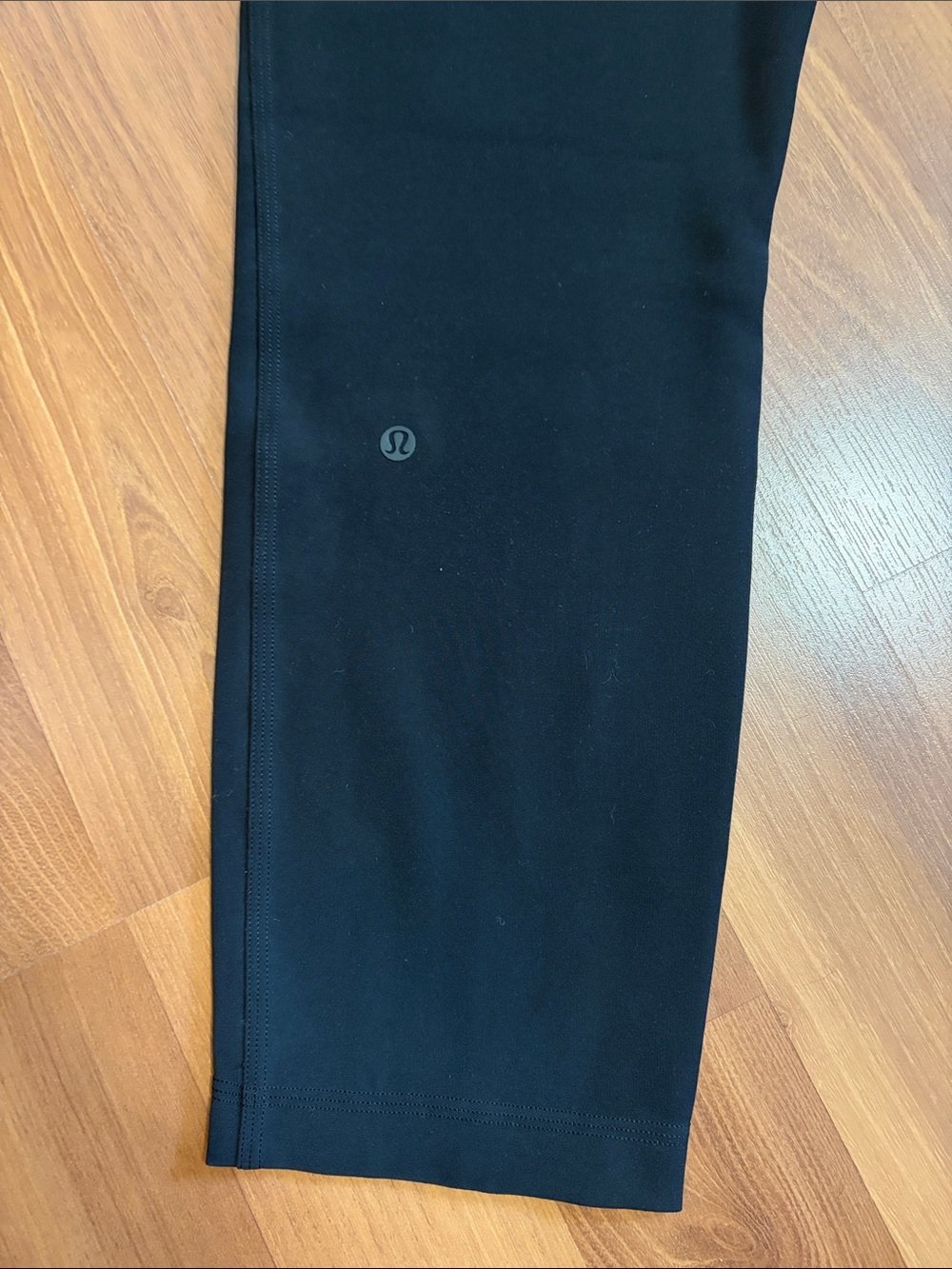 Lululemon Keep Moving High-Rise Cargo Pants Black Size 6 Straight Leg Travel - Picture 2 of 9